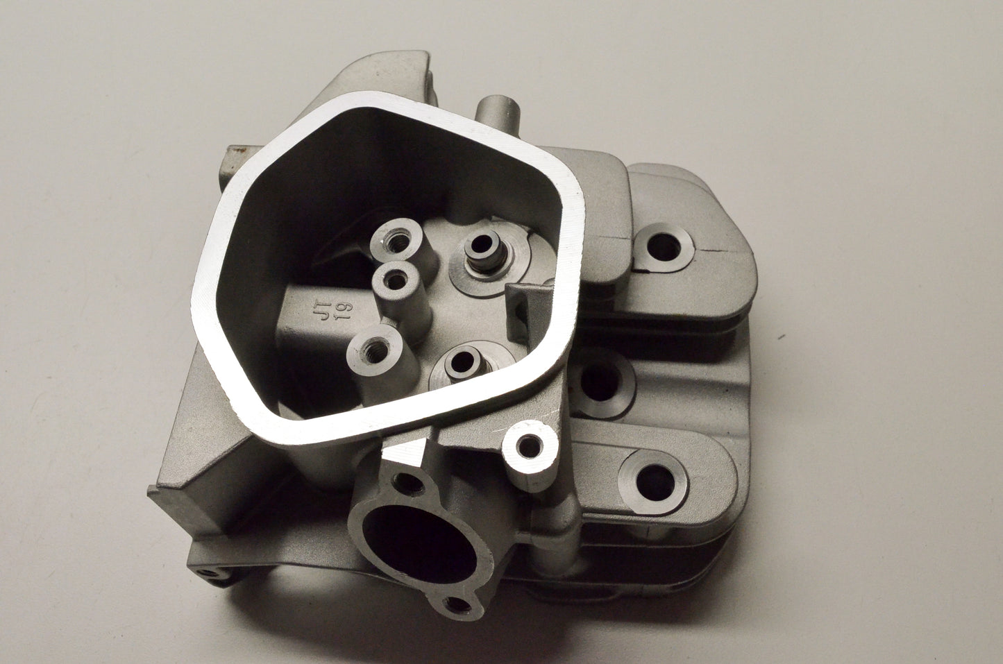 Yamakoyo 36-42, 12-1037 Cylinder Head NOS