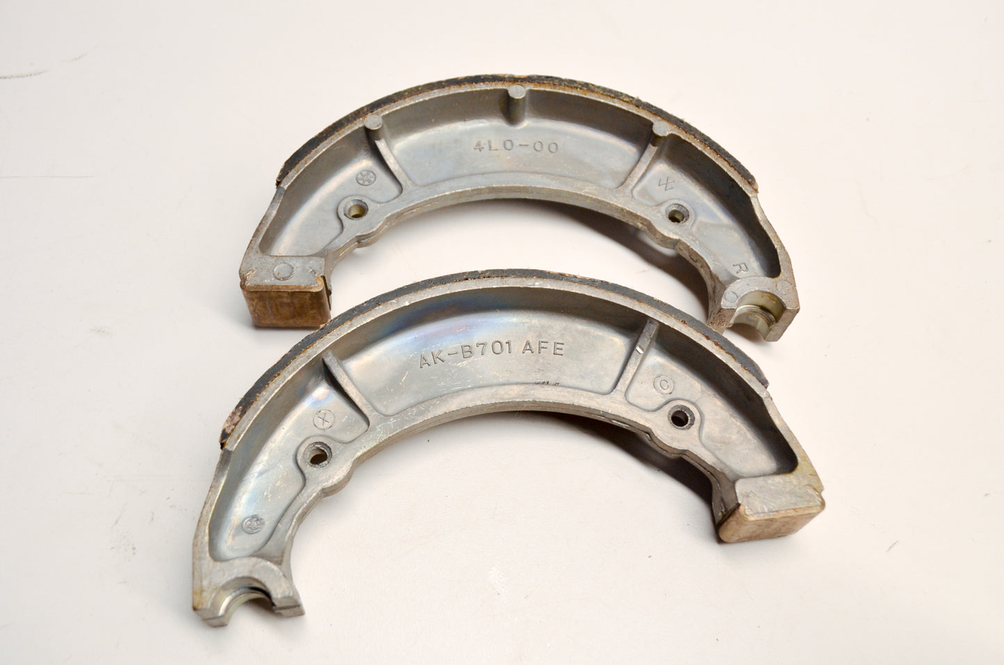 OEM Yamaha 4L0-W2536-00-00 Brake Shoe Kit NOS