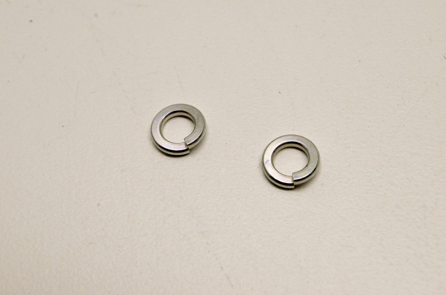 OEM Echo 90060500005 5mm Spring Washer Qty 2 NOS
