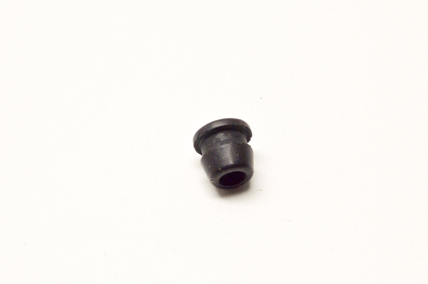 OEM Echo V137000010 Grommet NOS