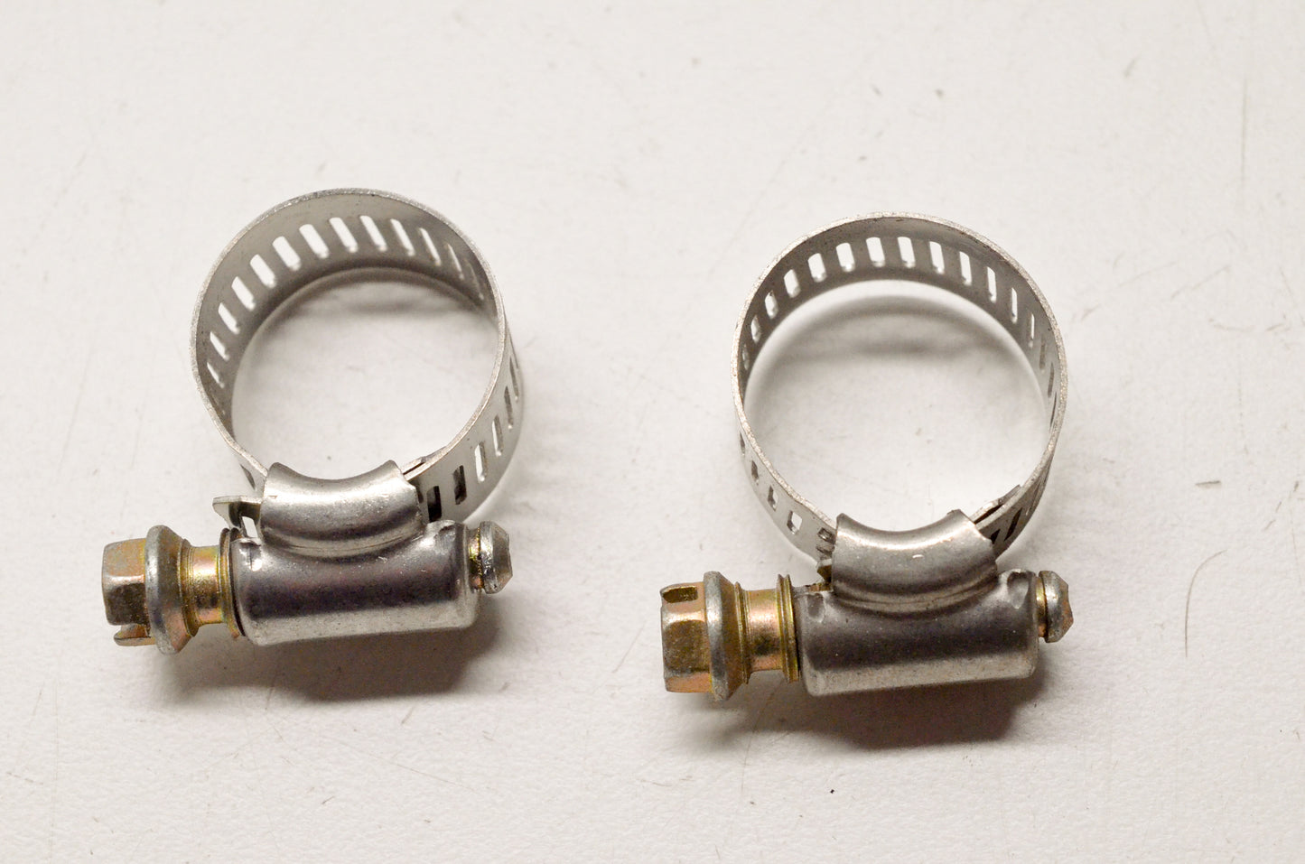 Napa 705-1011 Worm Gear Hose Clamp Size 08 Qty 2 NOS