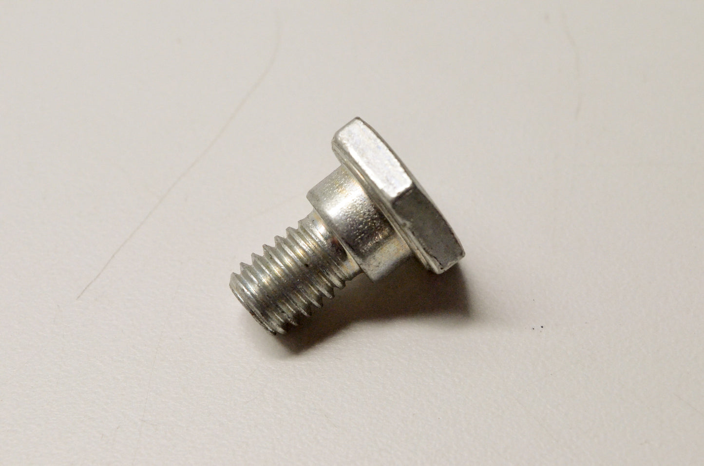 Cub Cadet 738-0183 Shoulder Screw NOS