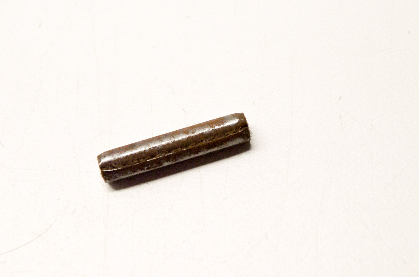 International 19689R1 Pin