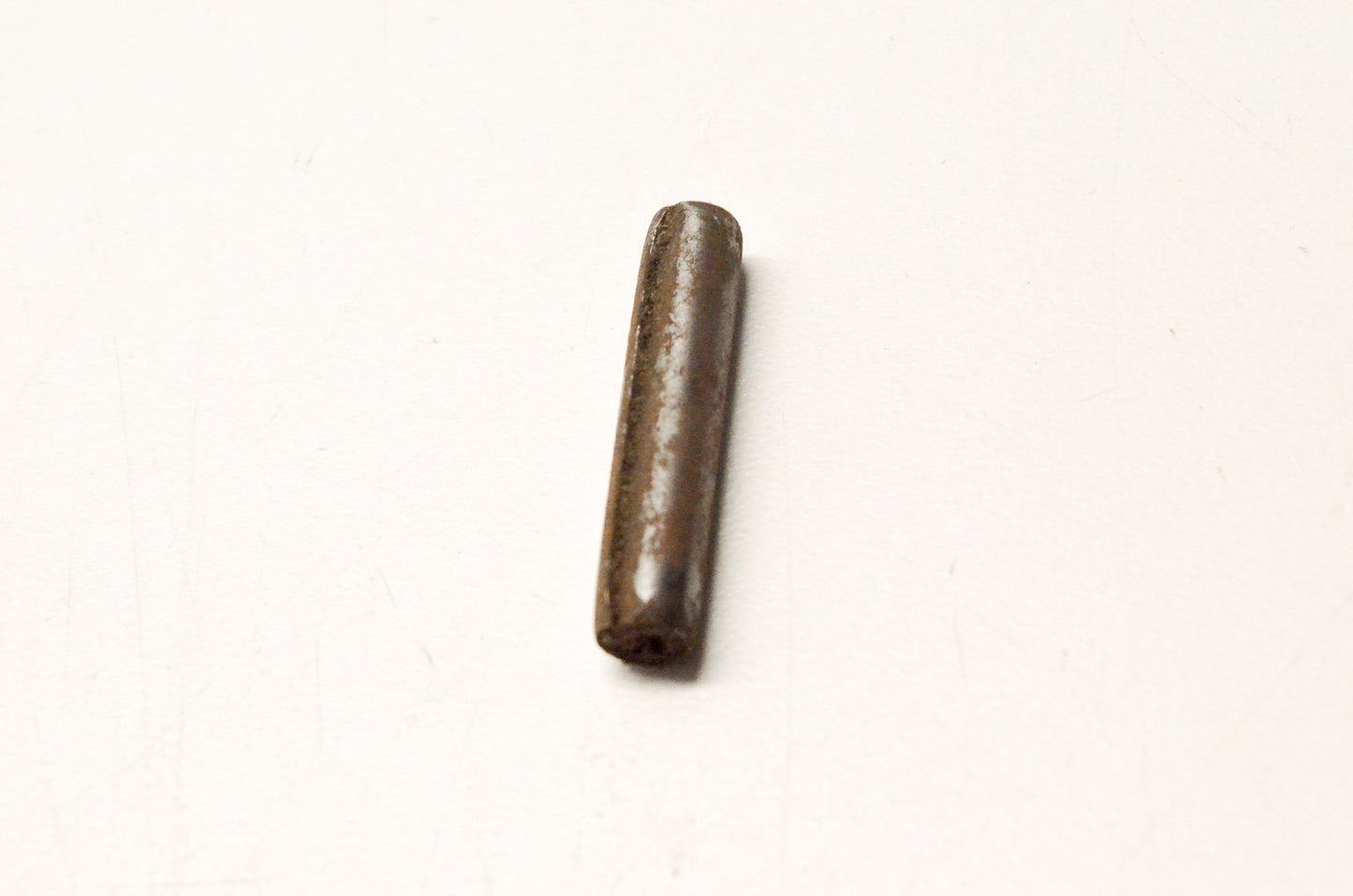 International 19689R1 Pin