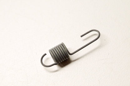 OEM Briggs & Stratton 261563 Governor Idler Spring NOS