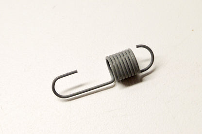 OEM Briggs & Stratton 261563 Governor Idler Spring NOS