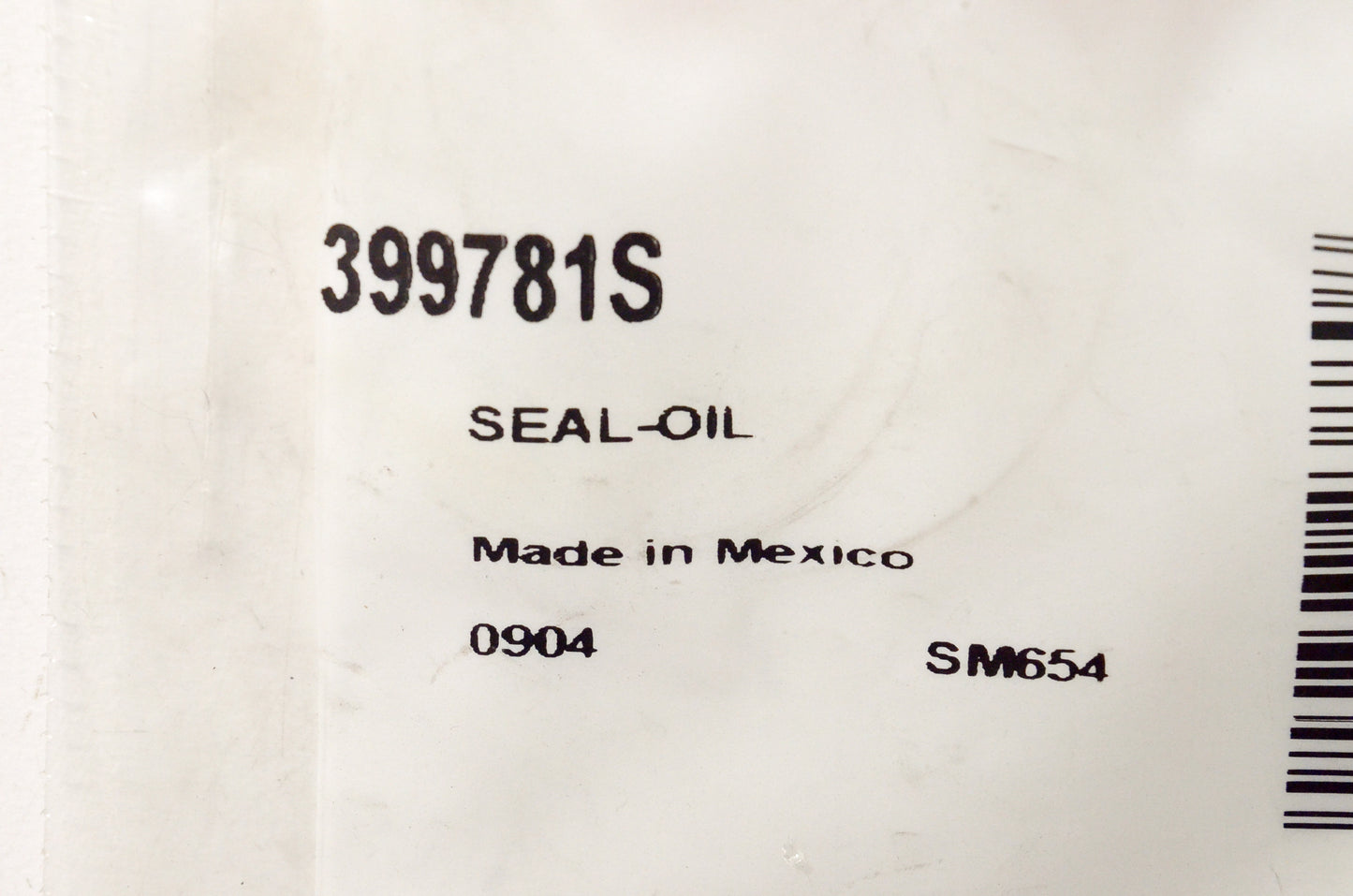 OEM Briggs & Stratton 399781S Oil Seal Qty 2 NOS