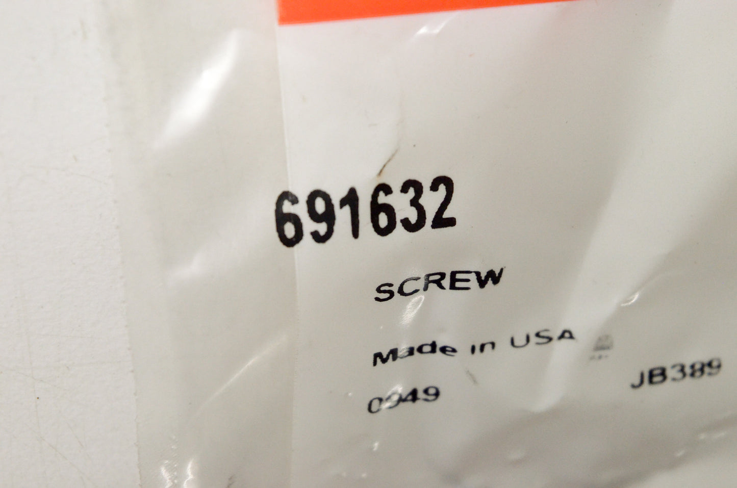 OEM Briggs & Stratton 691632 Shoulder Screw NOS