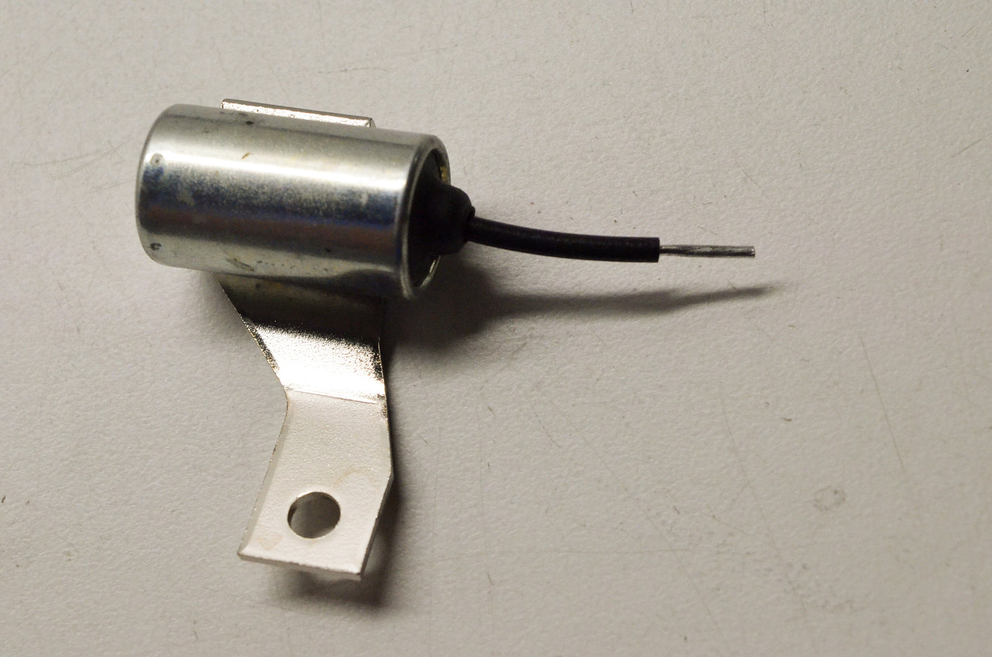 OEM Briggs & Stratton 392912 Condenser NOS