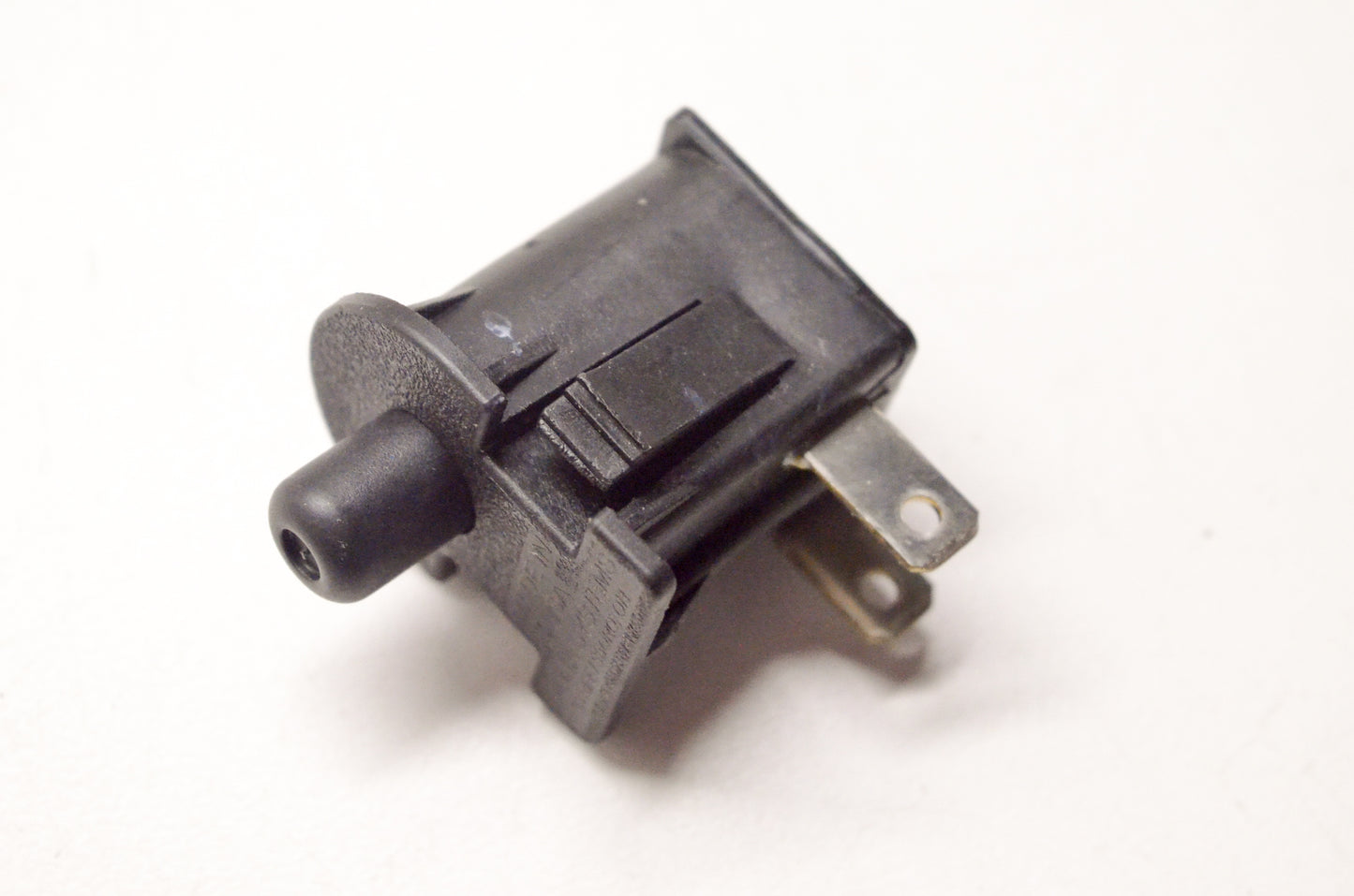 OEM Briggs & Stratton 1732004SM Push Button Switch NOS