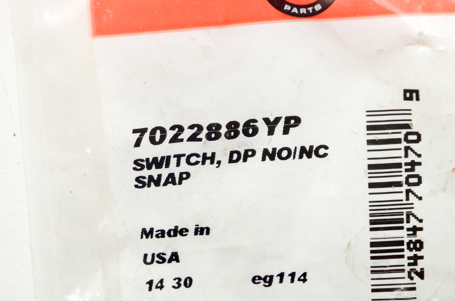 OEM Briggs & Stratton 7022886YP Snap Switch NOS