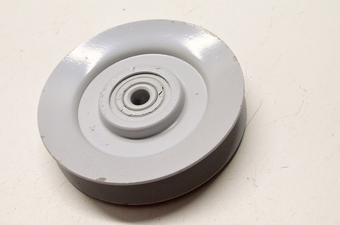 OEM Briggs & Stratton 7029624YP Idler Pulley NOS
