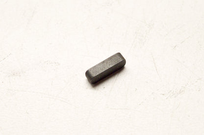 OEM Briggs & Stratton 395002 Flywheel Key NOS