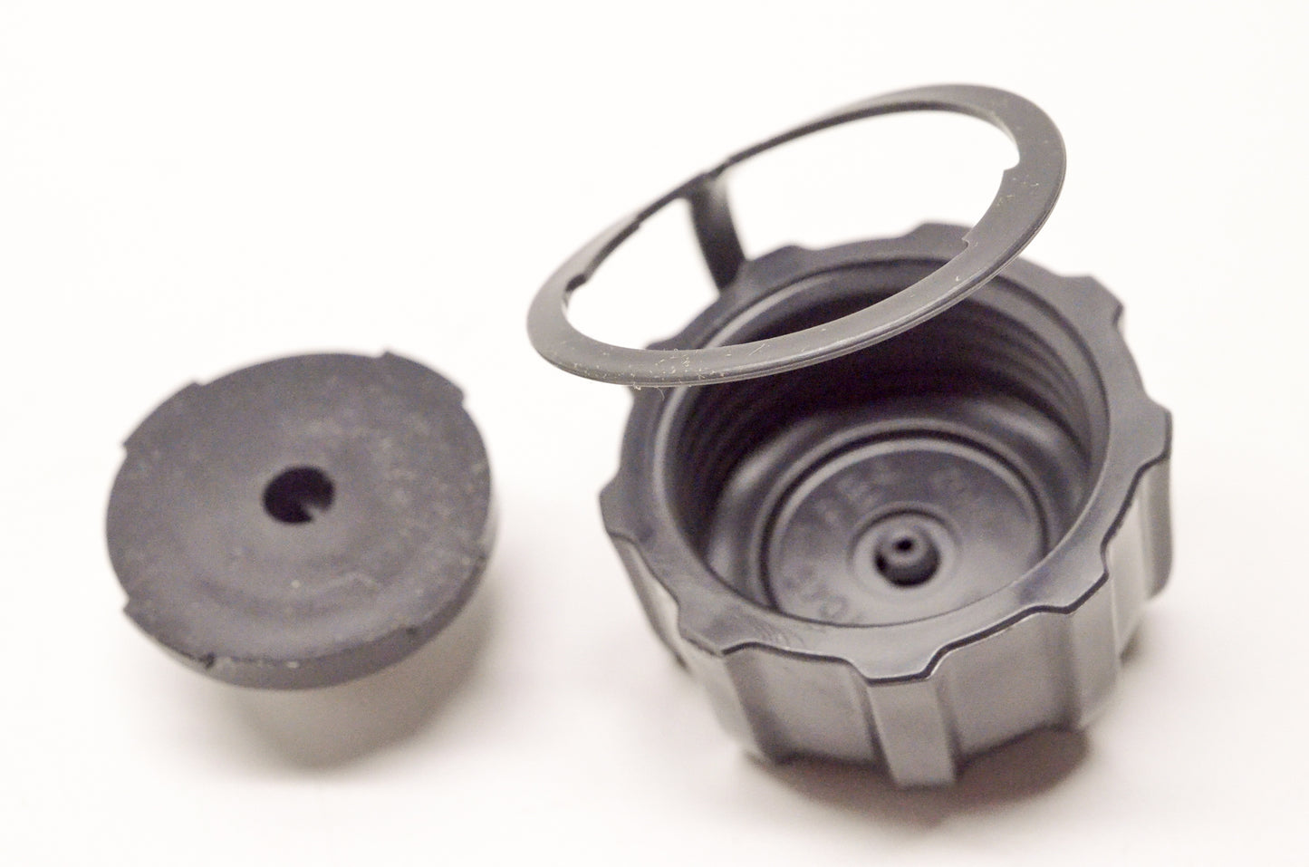 OEM Kawasaki 99996-6101 Tank & Breather Cap Kit NOS