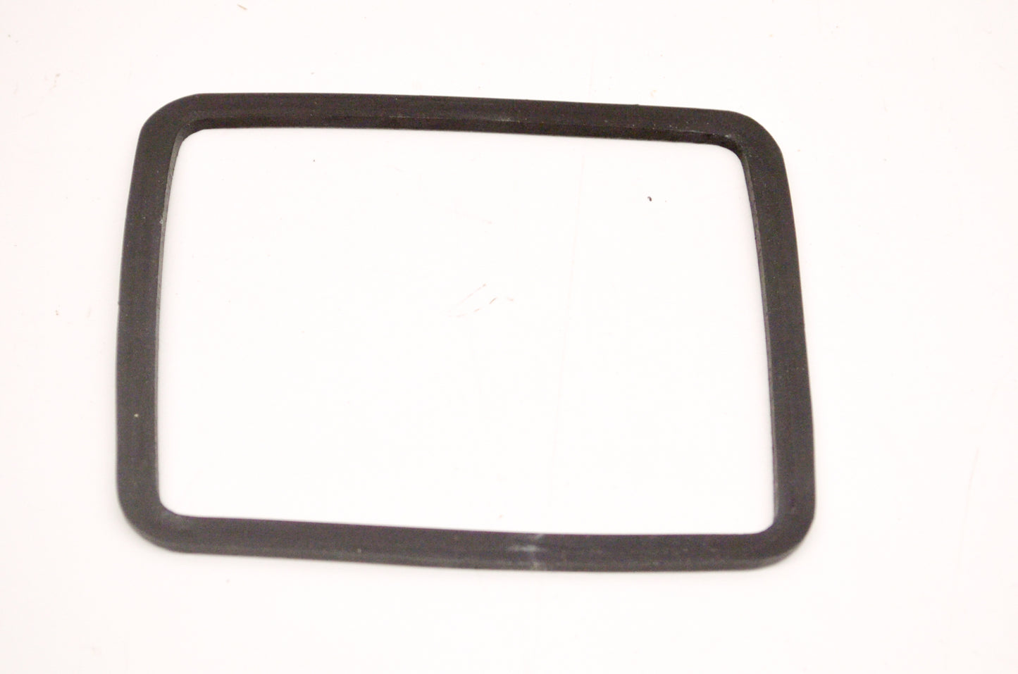 OEM Yamaha 1M1-84523-60-00 Tail Light Lens Gasket NOS
