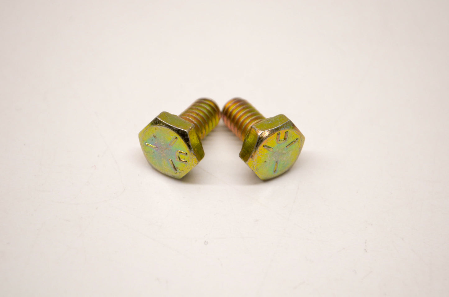 OEM Arctic Cat 8002-037 Hex Cap Screw 1/4-20x.50 QTY 2 NOS