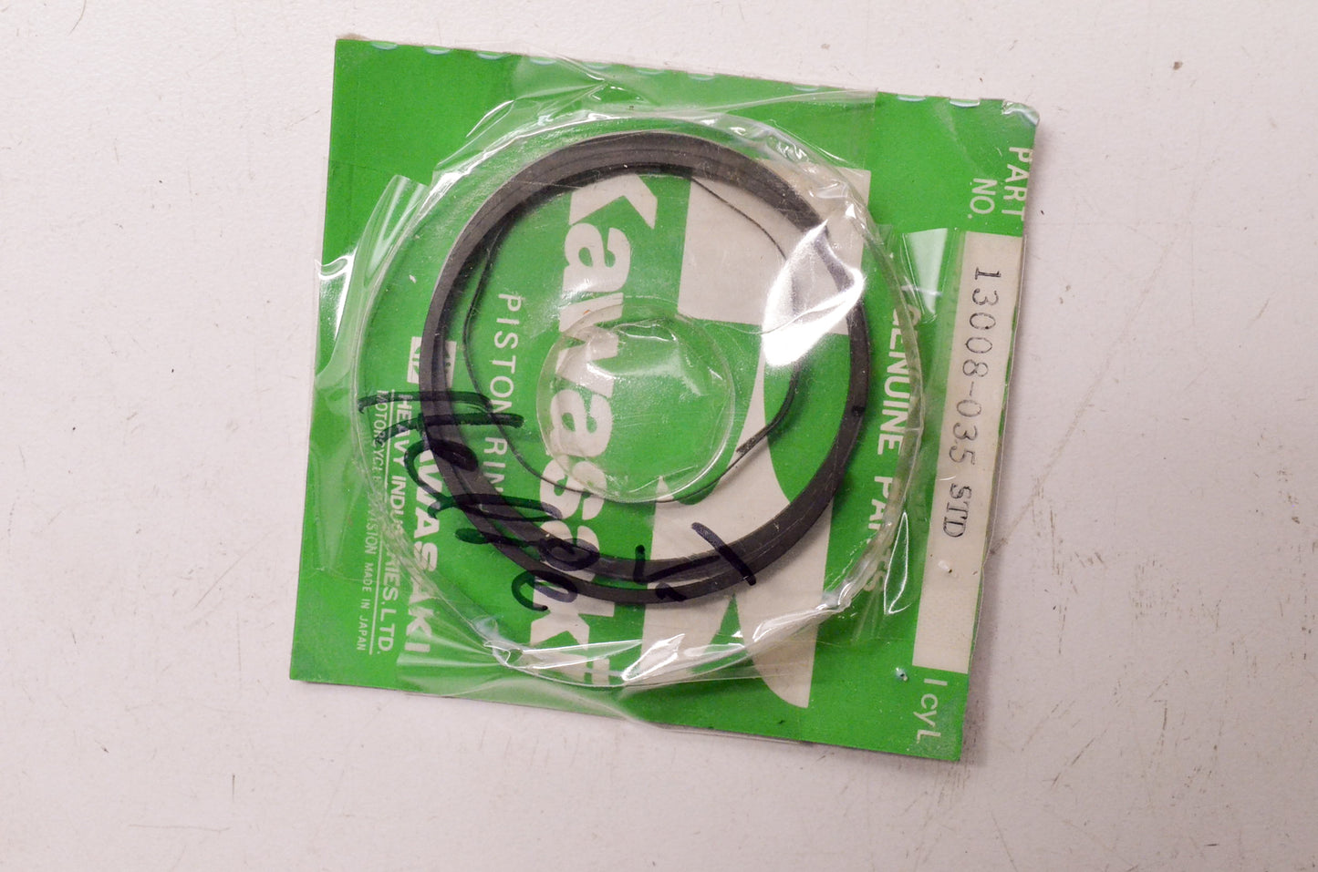 OEM Kawasaki 13008-035 STD Piston Ring Kit NOS