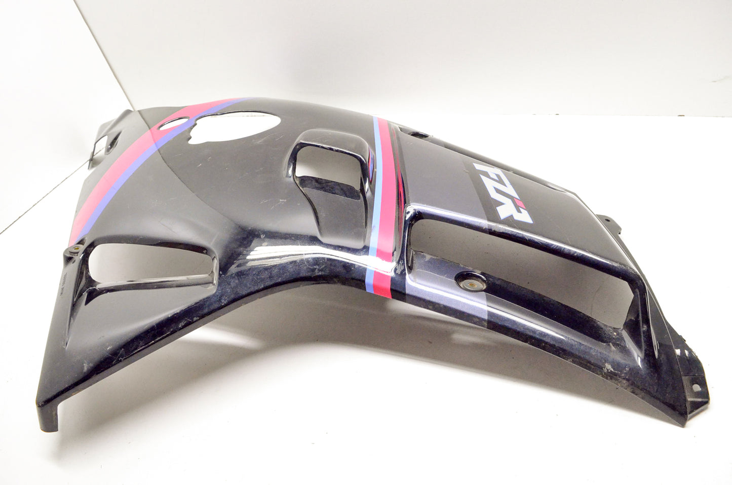 OEM Yamaha 3EN-Y283K-GE Right Lower Fairing Cowl