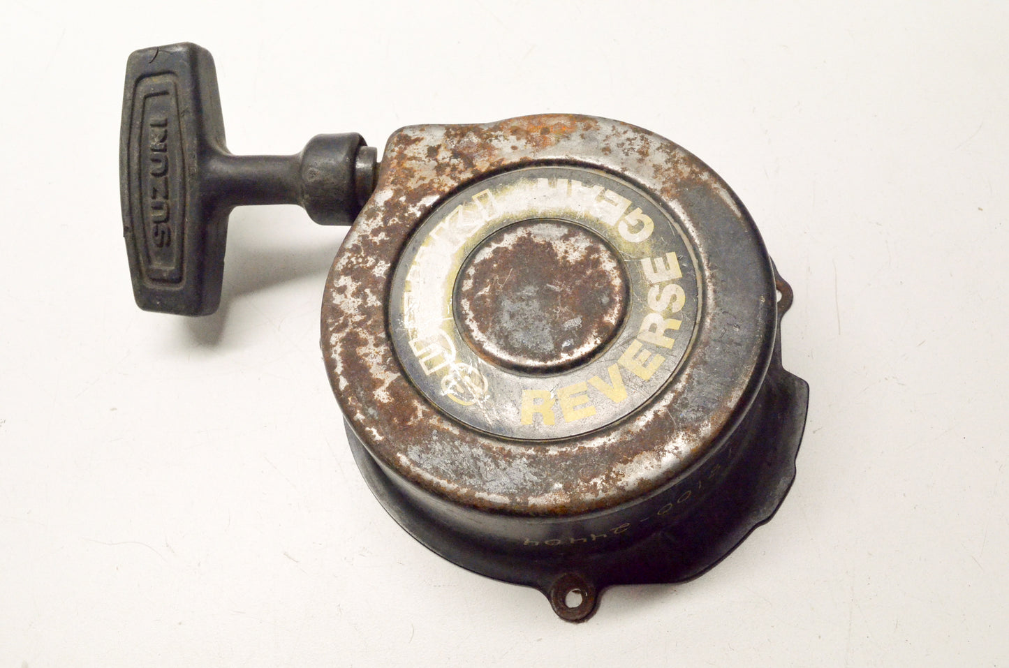 OEM Suzuki 18100-24404 Recoil Pull Starter Housing w/ Handle