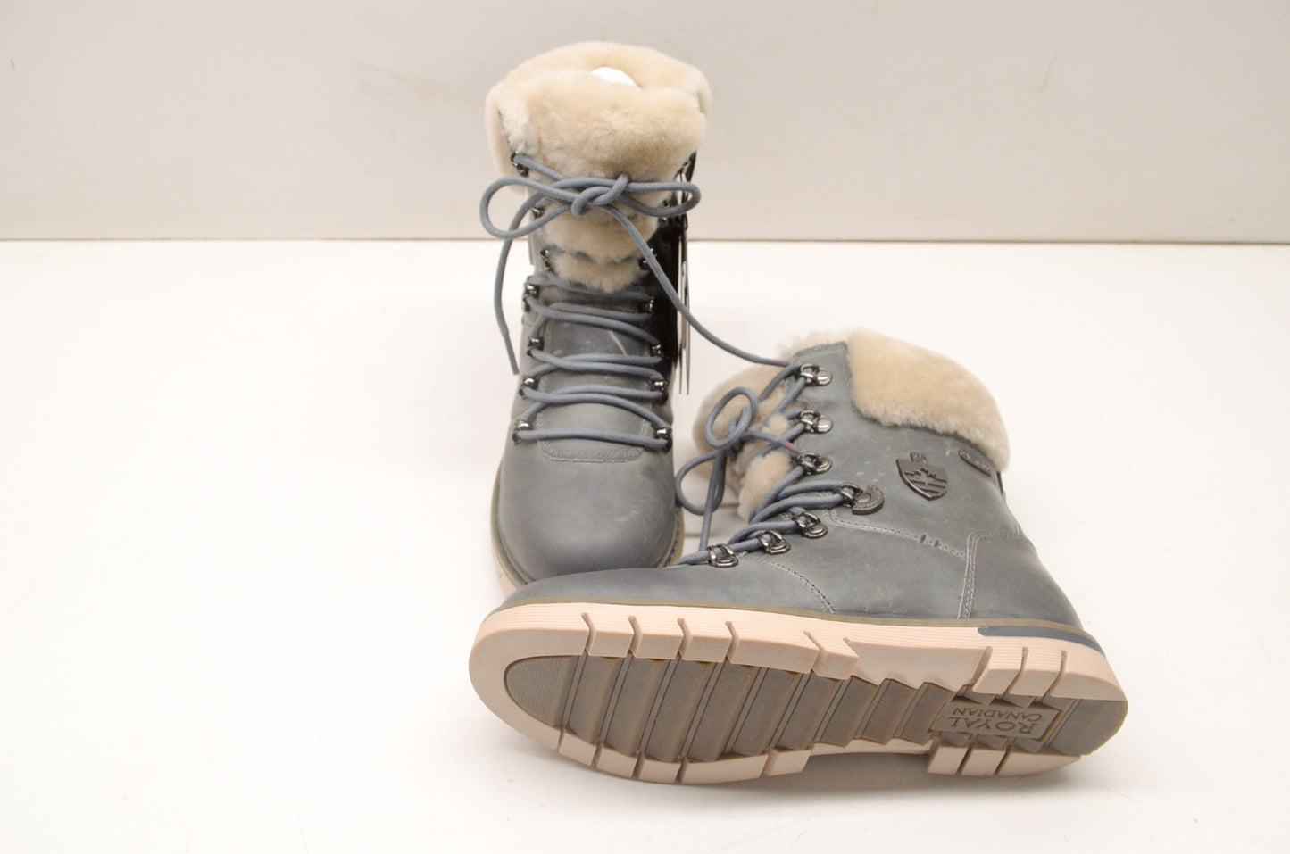 Royal Canadian SFD-19RC-LY-LR-M070 Women's Boots Size 7