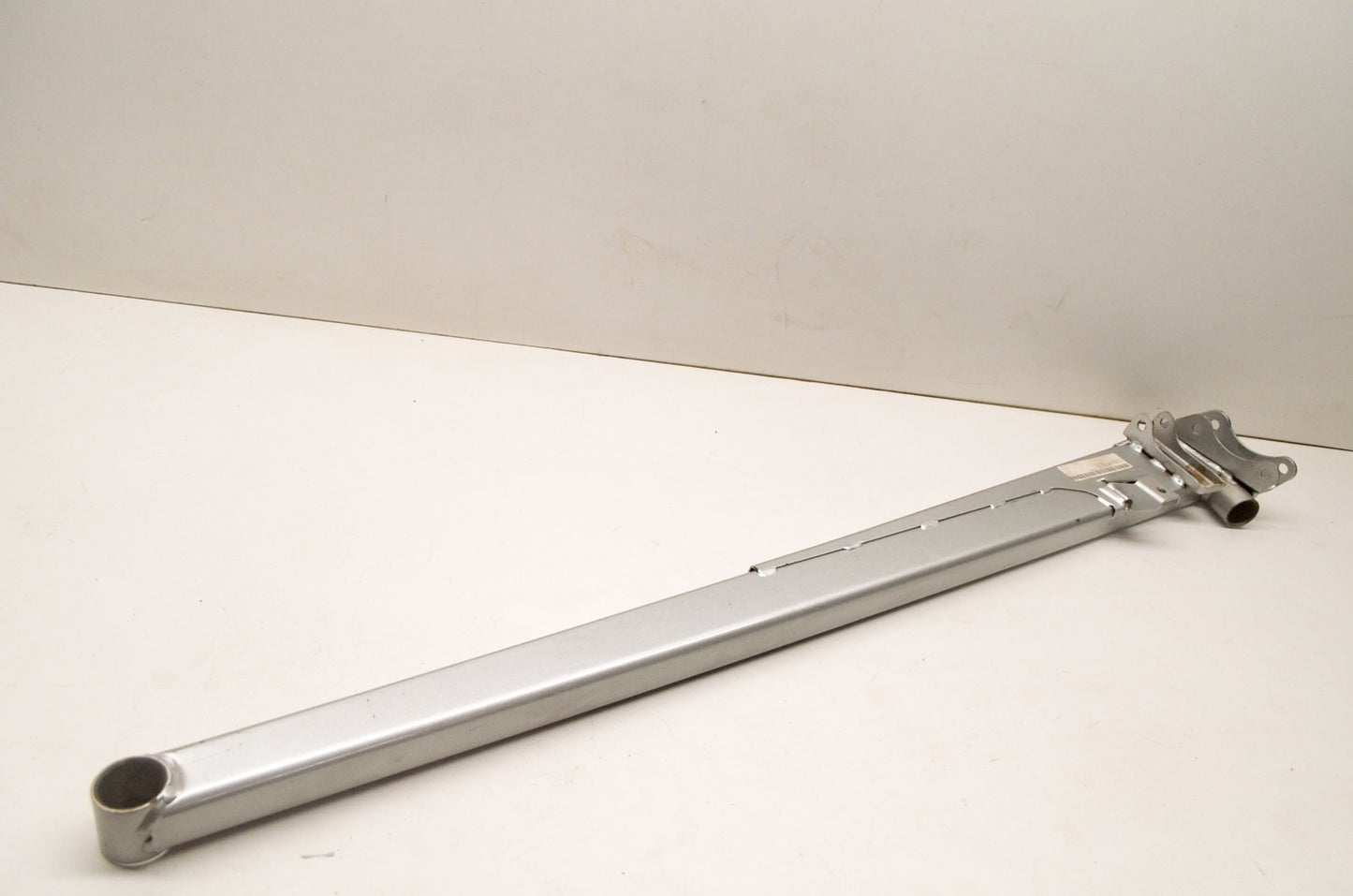 OEM Yamaha 8CR-2382F-20-00 Front Arm NOS