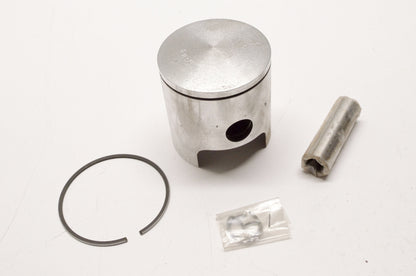 Lemans 09-827-1 .010 Oversized Piston Kit NOS