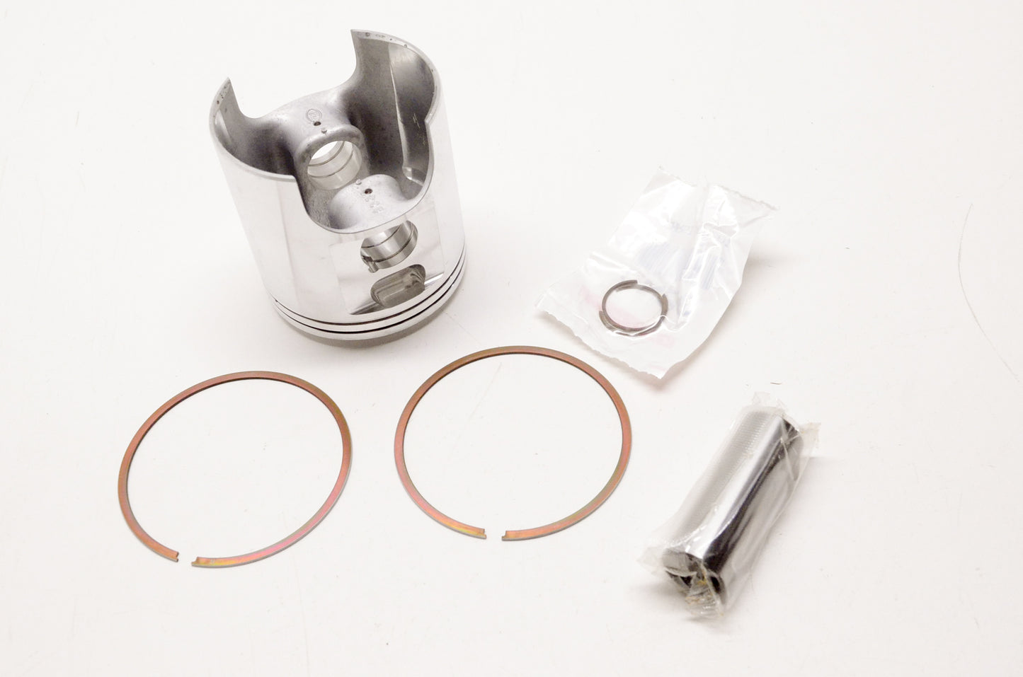 Wiseco 2335M07400, 290730, 2335P4 74.00mm Piston Kit NOS