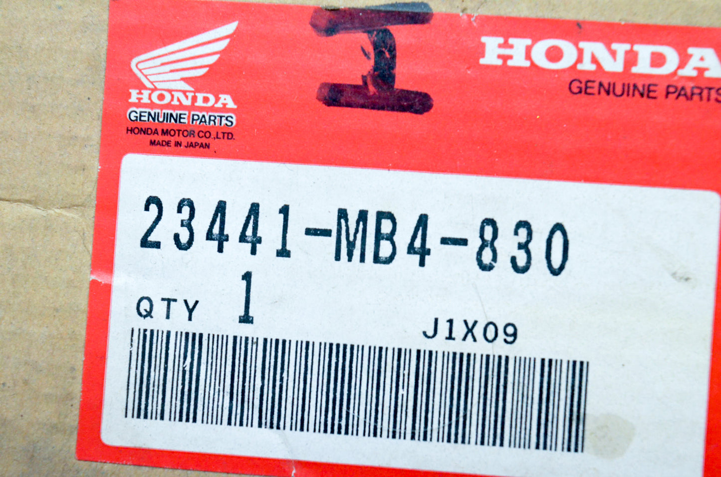 OEM Honda 23441-MB4-830 30T Countershaft 2nd Gear NOS