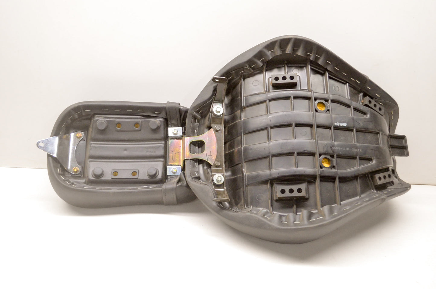 OEM Honda 77200-MEG-0000 Driver and Passenger Seat