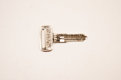 OEM YAMAHA 90890-55805-00 BLANK KEY 1215 NOS