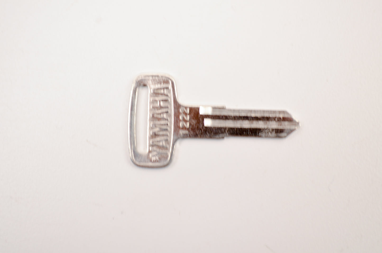 Oem Yamaha 90890-55812-00 Blank Key 1222 Nos