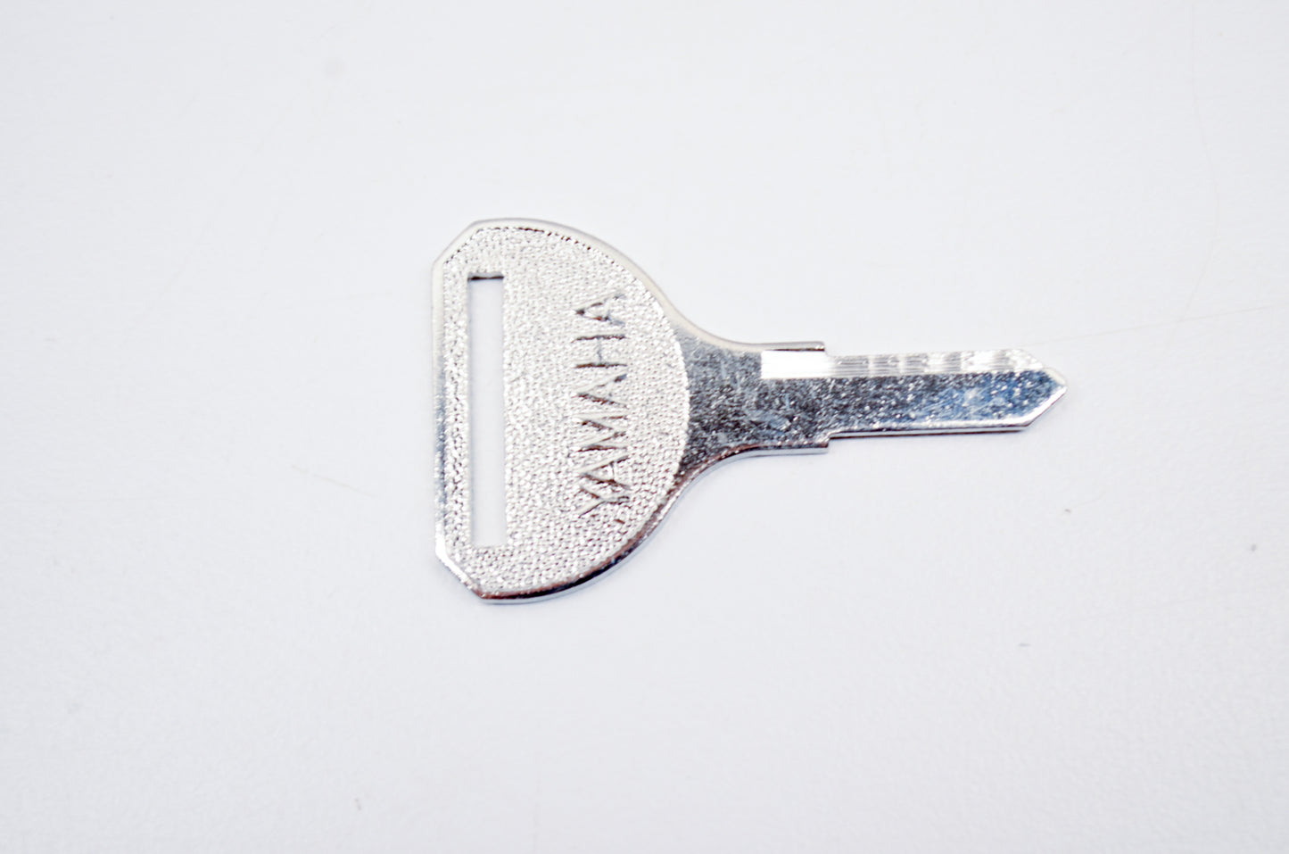 Oem Yamaha 90890-55902-00 Blank Key 122 Nos