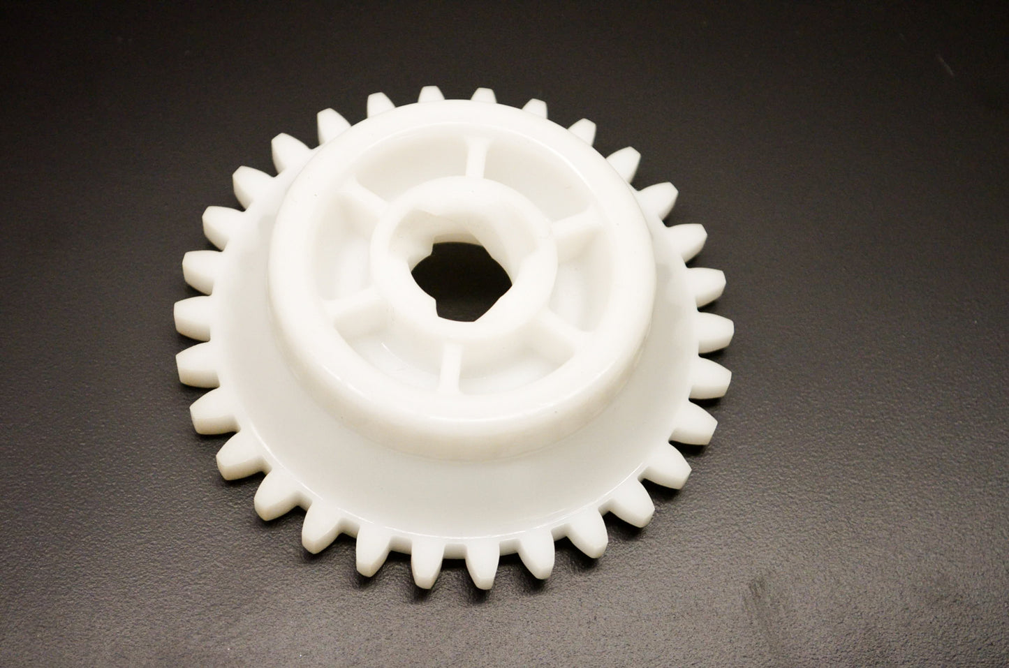 OEM Suzuki 18131-40B00 Pull Starter Gear NOS