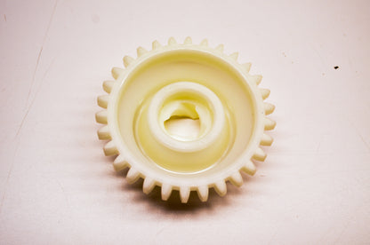 OEM Suzuki 18131-40B00 Recoil Pullstart Gear NOS
