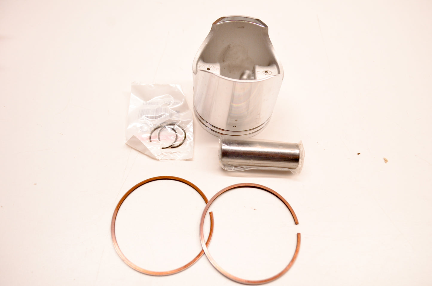 Wiseco 2393PS, 2393M07100, 2795KD Piston & Rings NOS