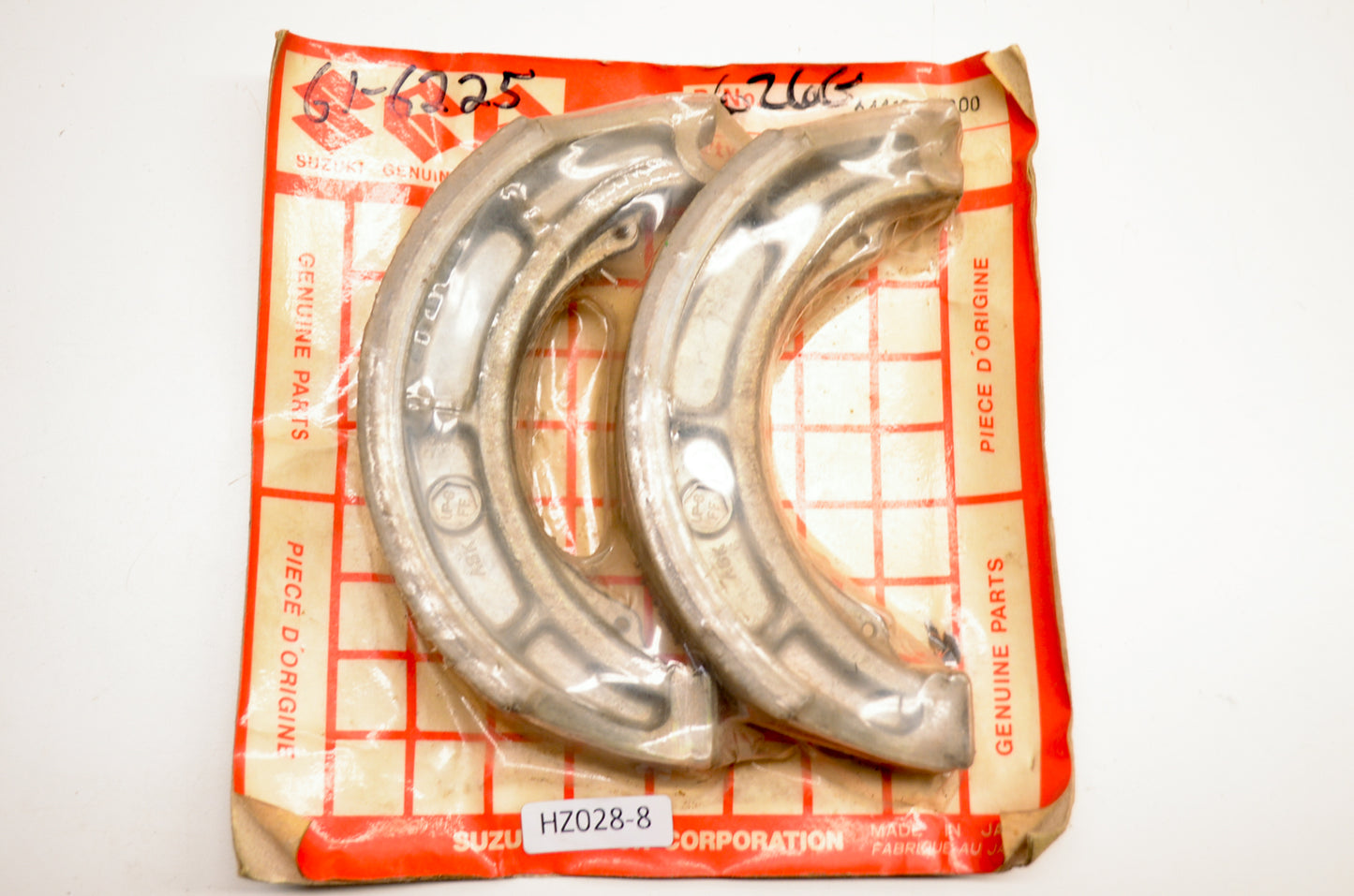 OEM SUZUKI 64410-41B00 Brake Shoes Set NOS