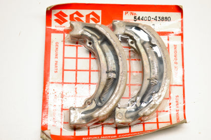 OEM SUZUKI 54400-43880 Brake Shoe Set NOS