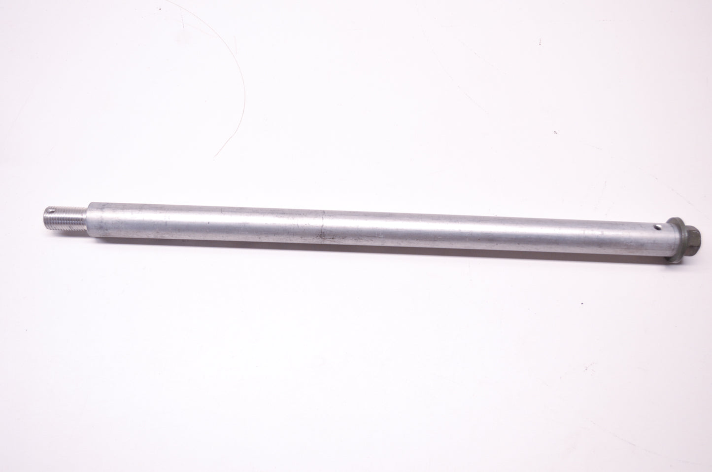 New OEM Yamaha 8L8-47520-02-00 Rear Axle NOS