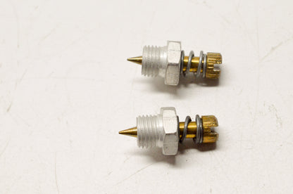 OEM Briggs & Stratton 391233 Needle Valve Qty 2 NOS