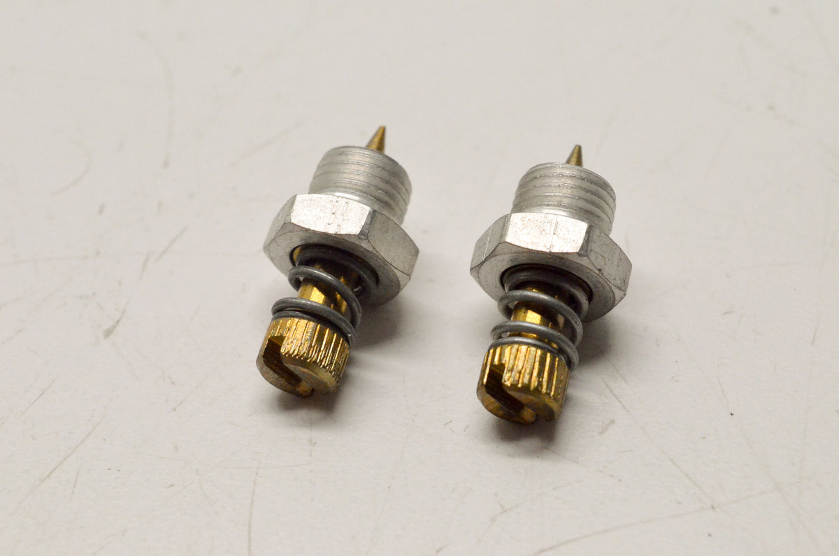 OEM Briggs & Stratton 391233 Needle Valve Qty 2 NOS