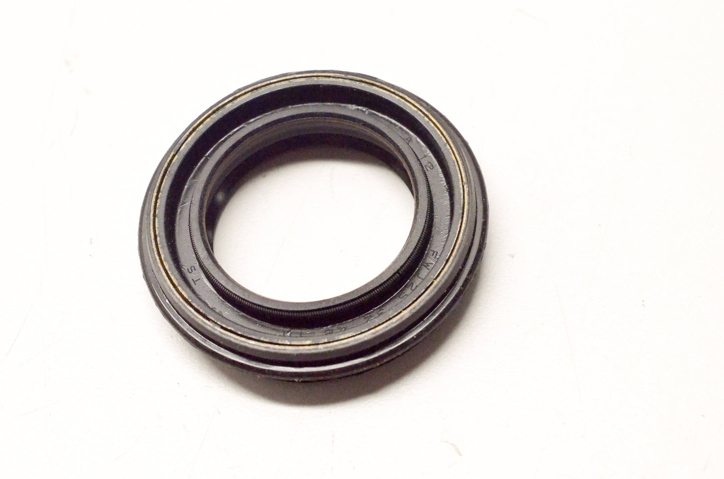 OEM Yamaha 93103-32M01-00 Crankshaft Oil Seal