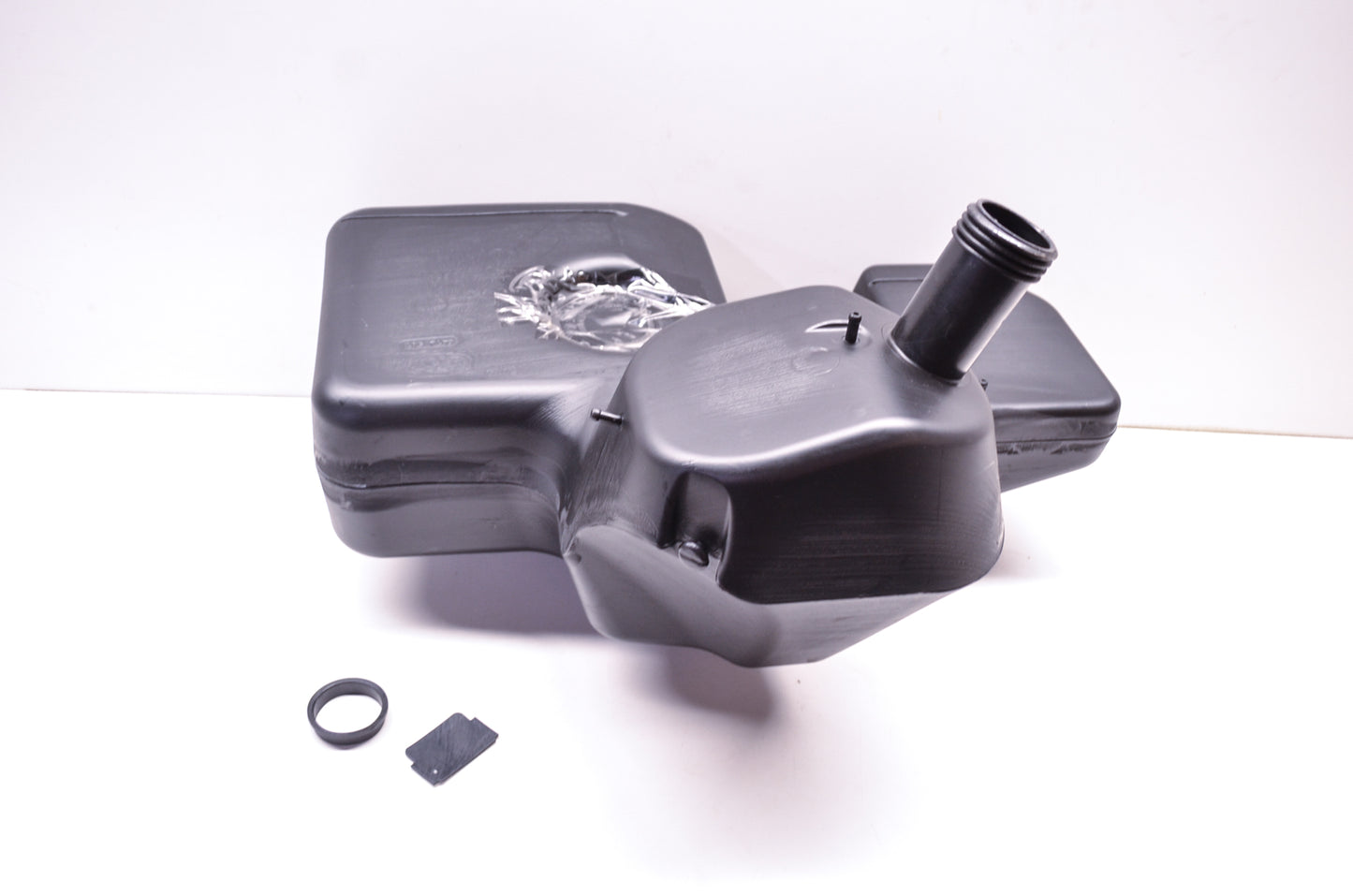 New OEM Arctic Cat 0437-044 Gas Tank NOS