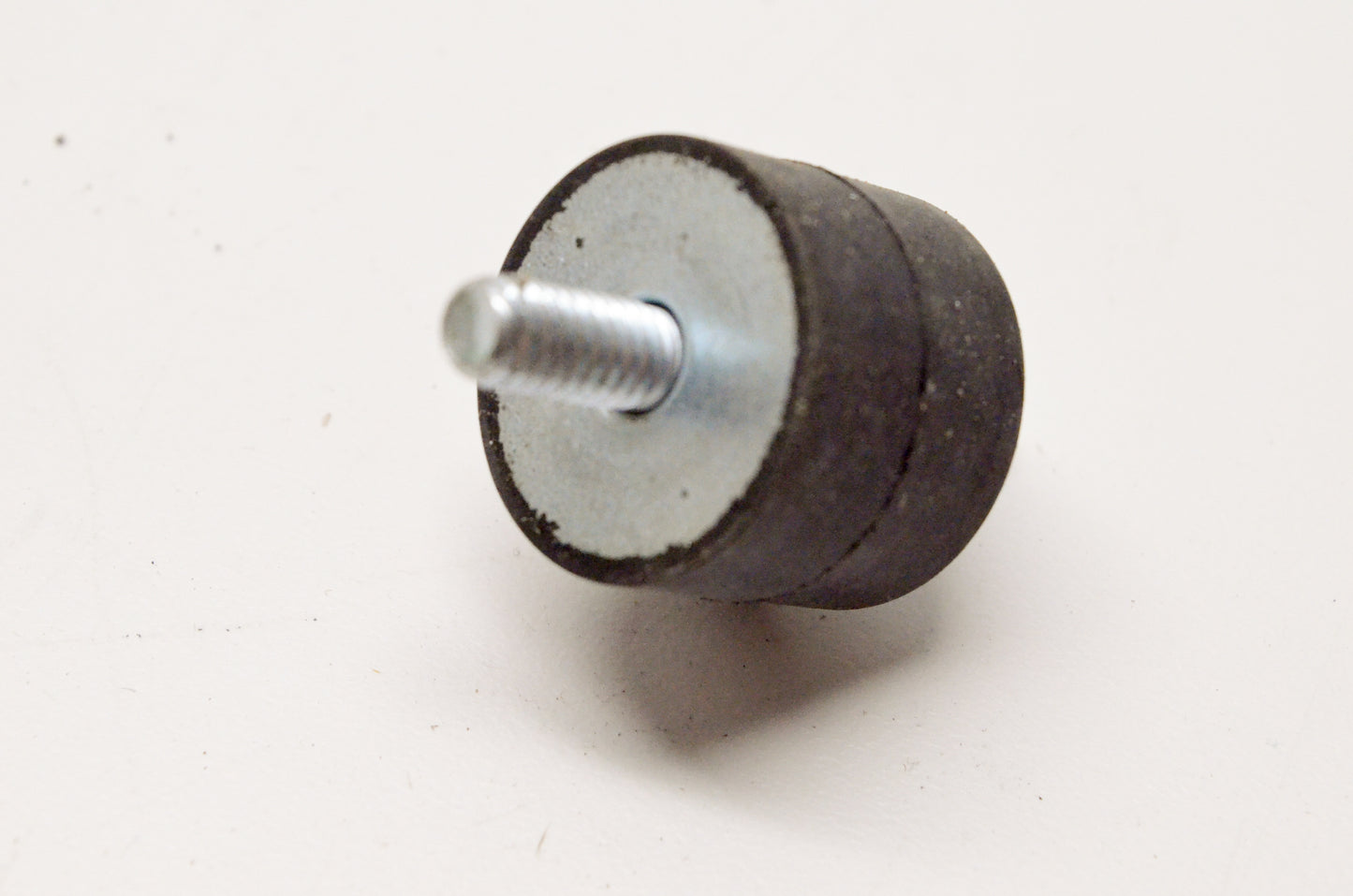 Custom Chrome 23124 Heavy Duty 1/4" Vibration Mounting Stud NOS