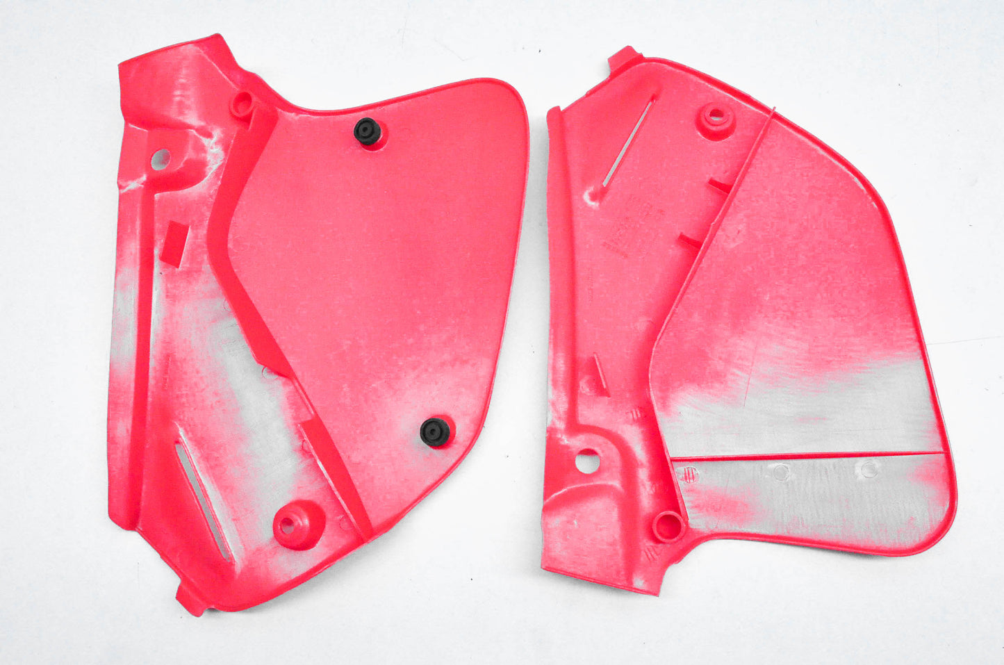 UFO 12-304-32, HO02654067 Side Panel Red Kit NOS