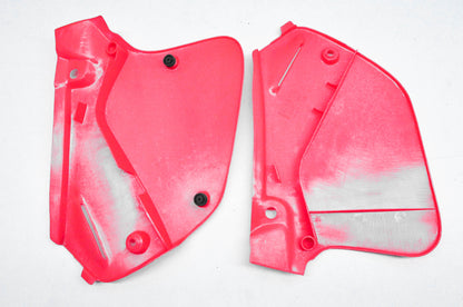 UFO 12-304-32, HO02654067 Side Panel Red Kit NOS