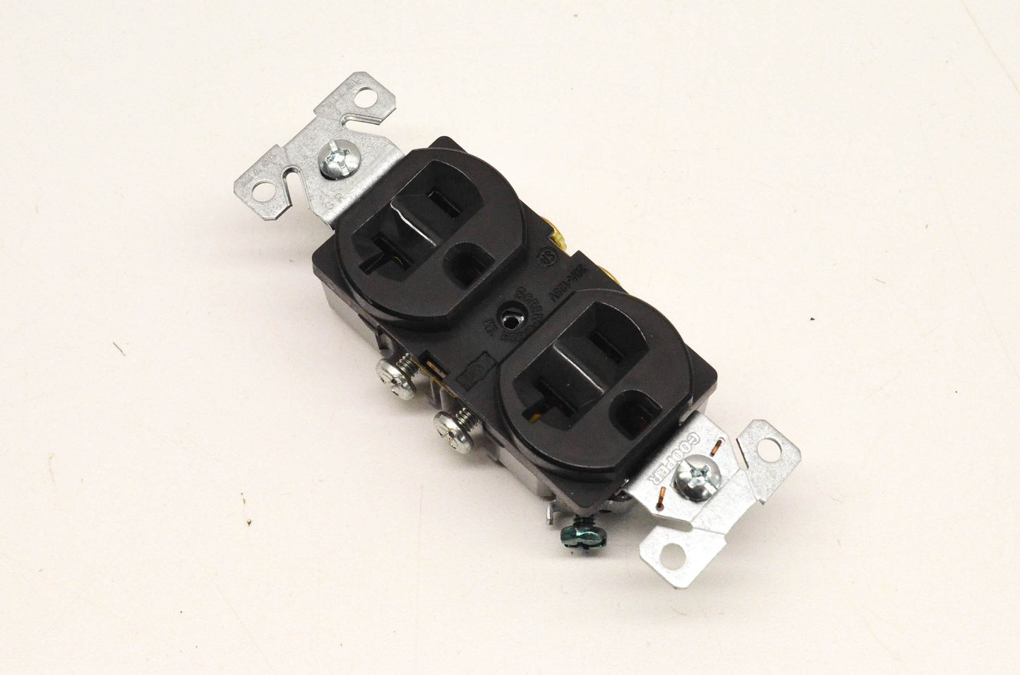 New OEM Briggs & Stratton 68759GS Outlet 120v 20a DP NOS
