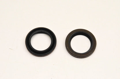 New OEM Briggs & Stratton 299819S Oil Seal Qty 2 NOS