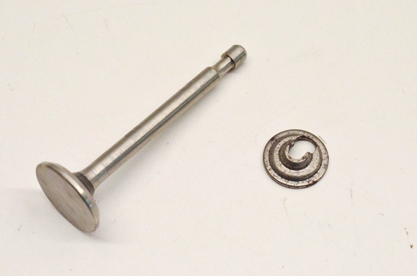 Tecumseh 29313C Exhaust Valve NOS