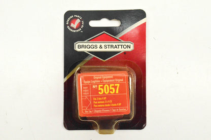 New OEM Briggs & Stratton 5057, 497929S Gas Cap NOS