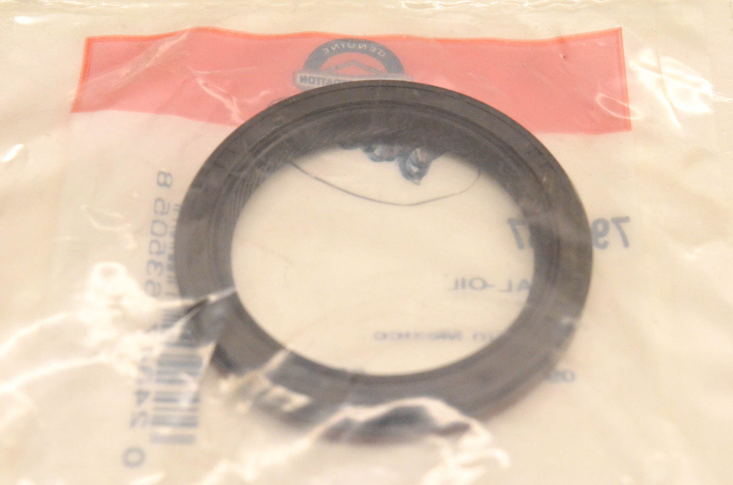 New OEM Briggs & Stratton 795387 Oil Seal NOS